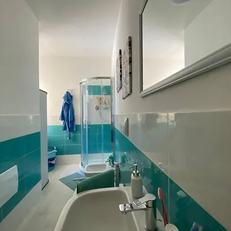 Sem Chi, La Perla Dei Due Mari Daire